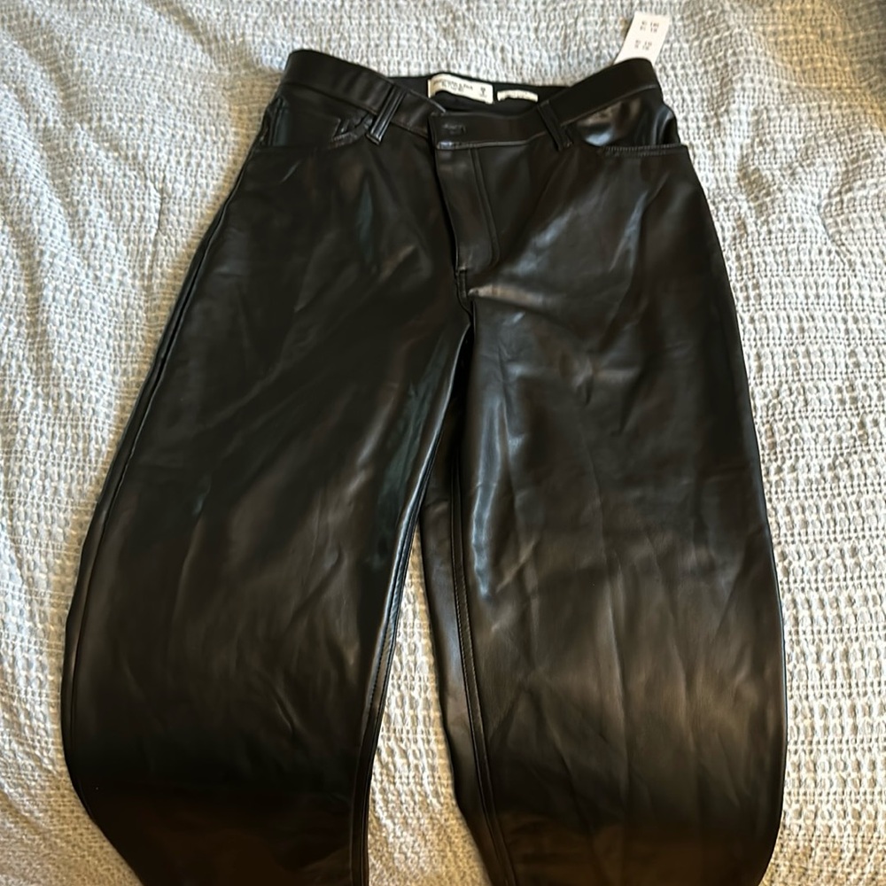 Vegan leather abercrombie pants